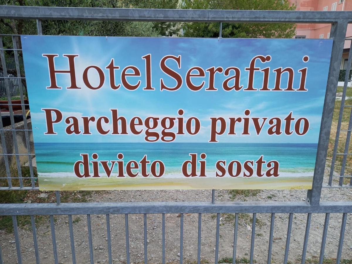 Hotel Serafini Misano Adriatico Exterior foto